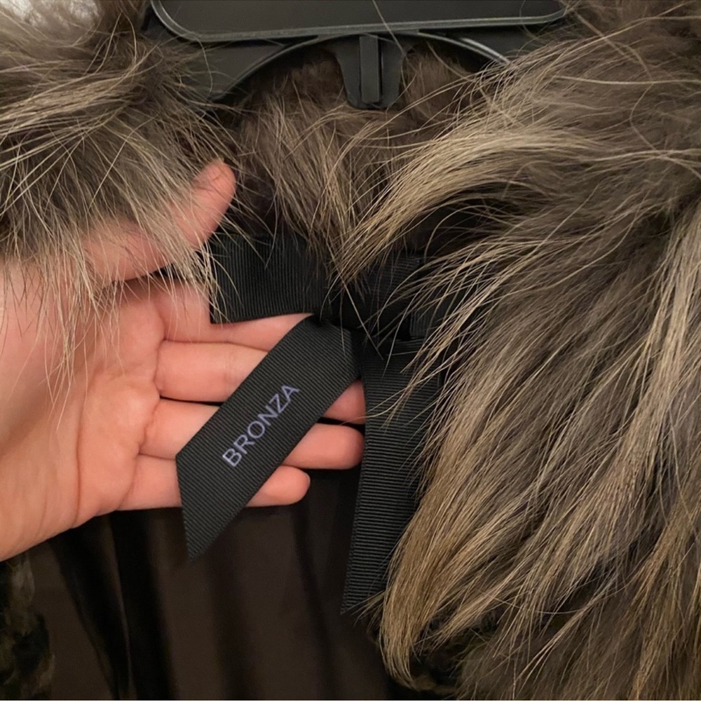 Fur Sleeveless Coat - Brown - Picture 5 of 5